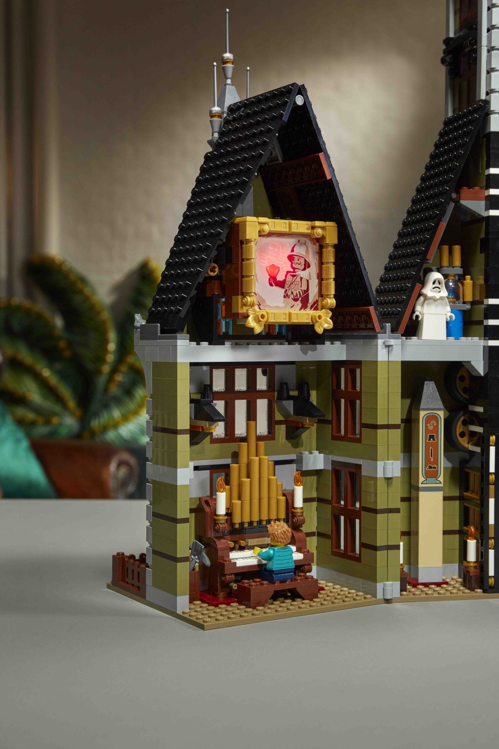La Maison Hantée Lego • Place to Be • Provocateur d'envies